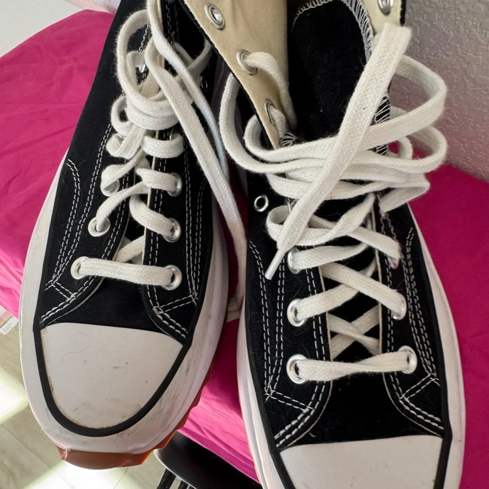 Converse Unisex Sneakers - Picture 4 of 5